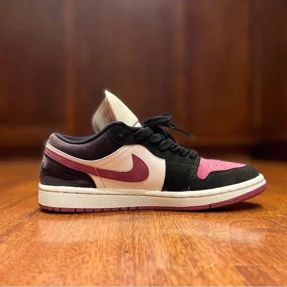 Jordan 1 Low Black Cactus Flower (Women’s) - Picture 3 of 11